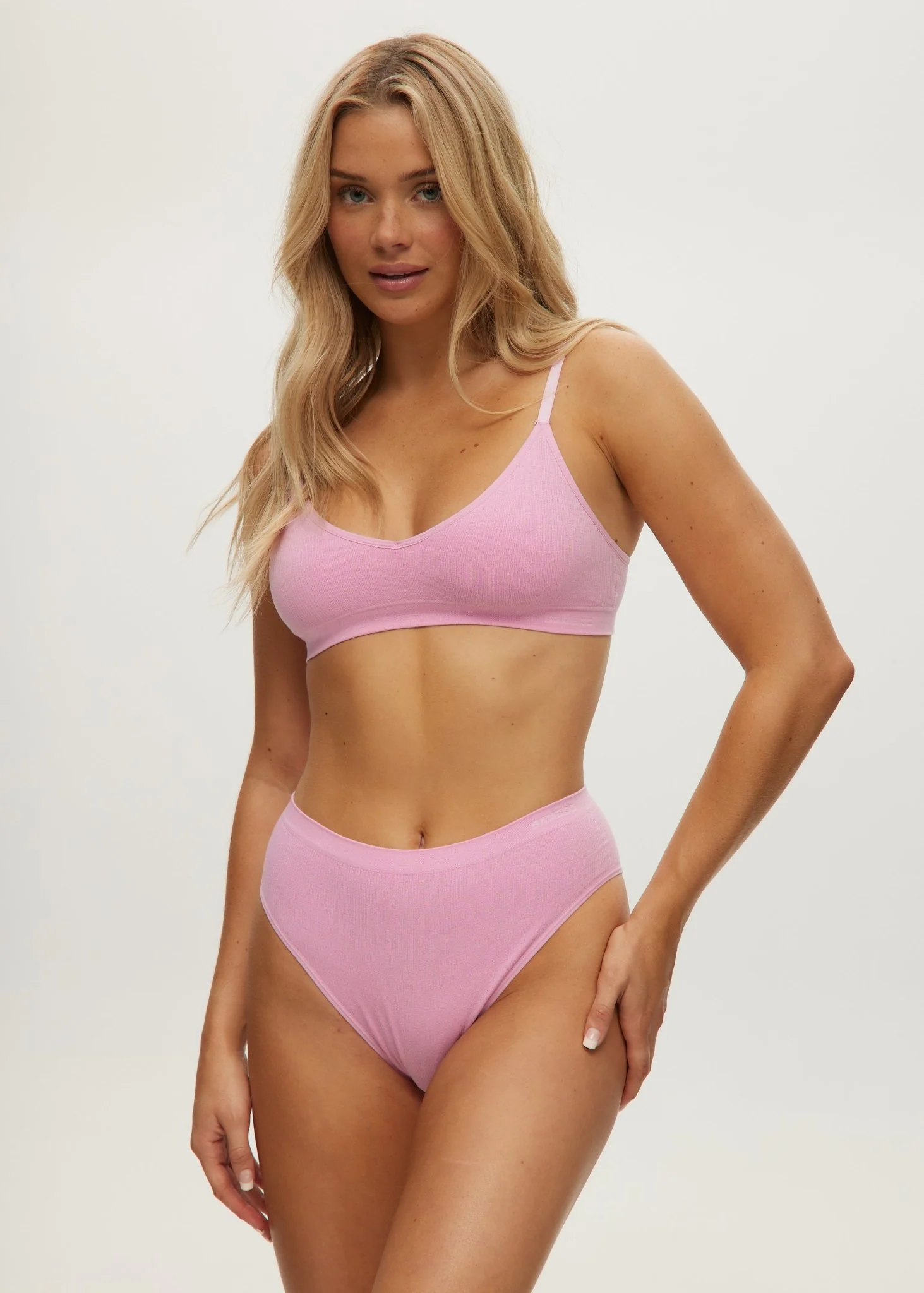 Seamless Waffle Cheeky Brief - Image 9